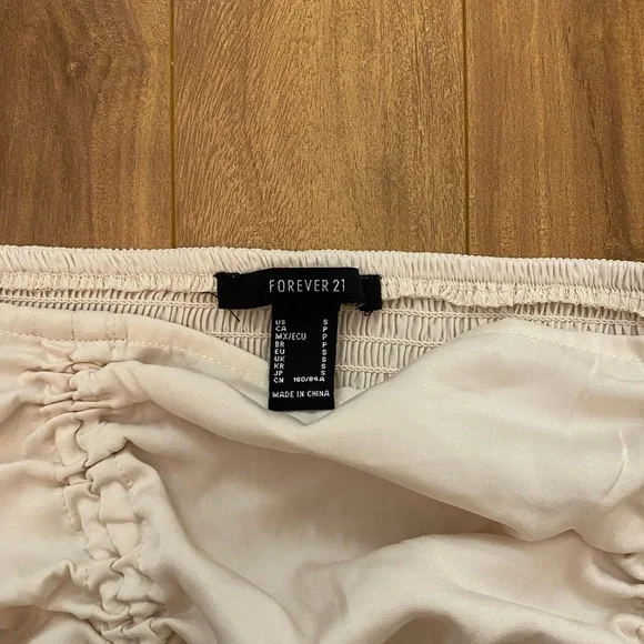 FOREVER 21 Ruffled Top - Picture 4 of 4